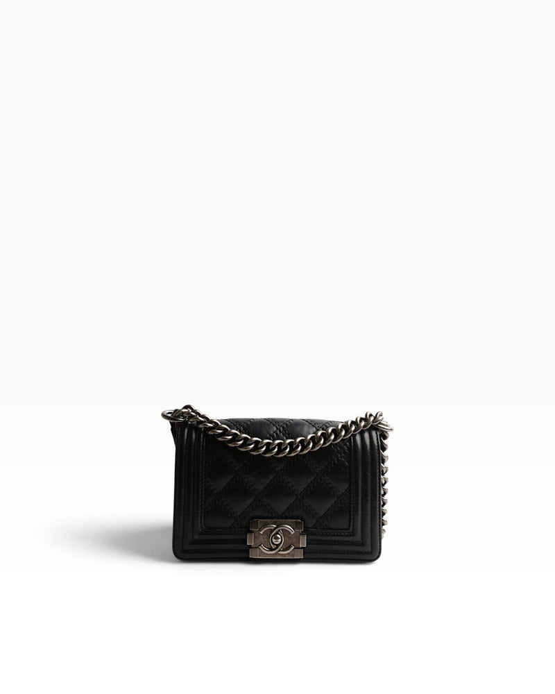 Chanel Black Quilted Calfskin Medium Double Stitch Boy Bag